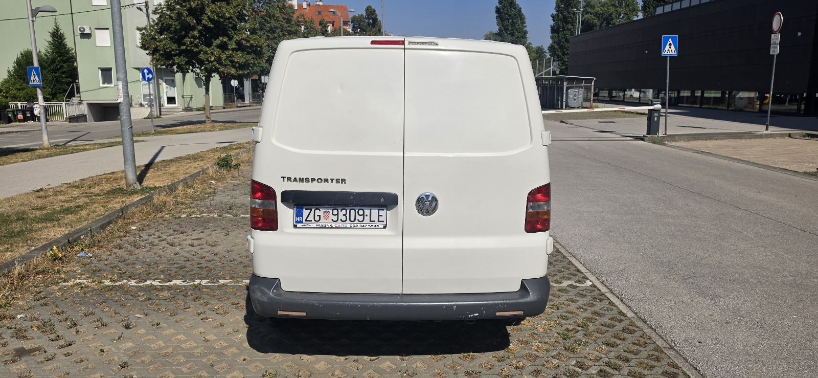 VW Transporter Kombi 1,9tdi reg 1 godiinu, fotografija 8