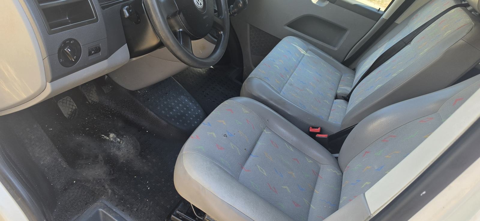 VW Transporter Kombi 1,9tdi reg 1 godiinu, fotografija 10