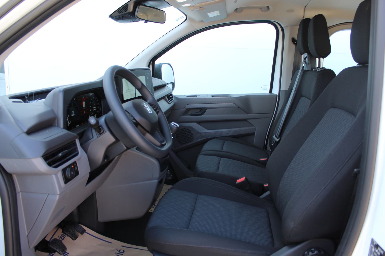VW TRANSPORTER KOMBI L2 2.0 TDI, fotografija 7
