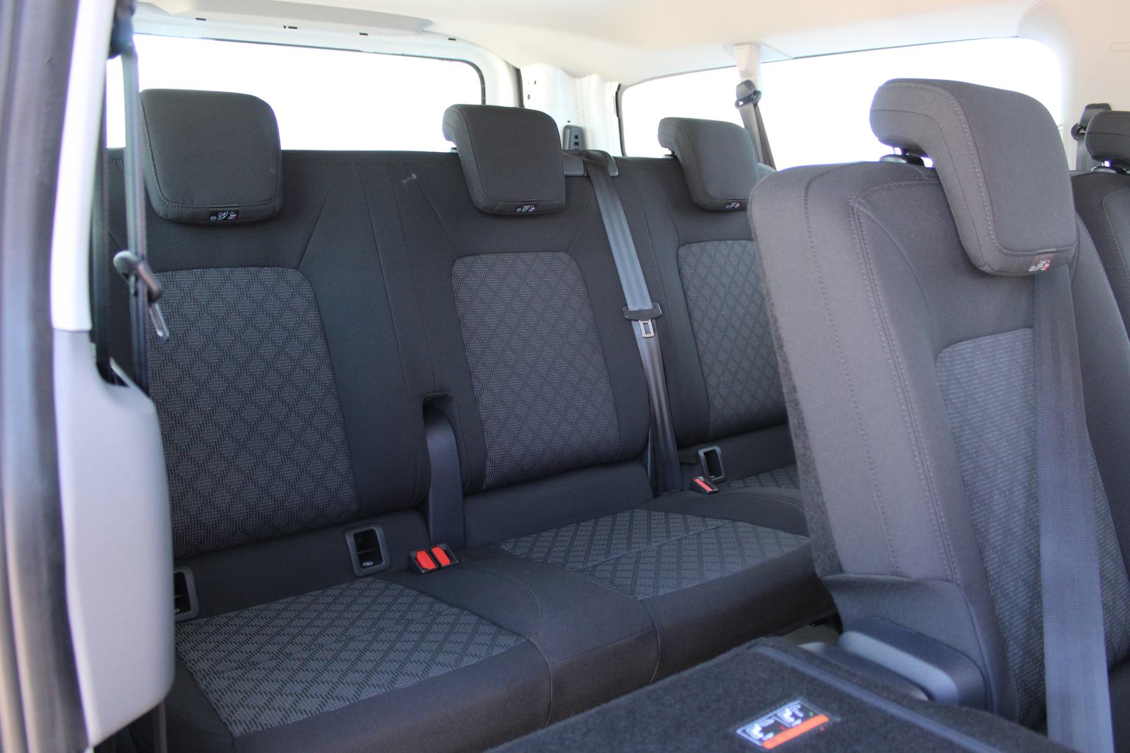VW TRANSPORTER KOMBI L2 2.0 TDI, fotografija 12