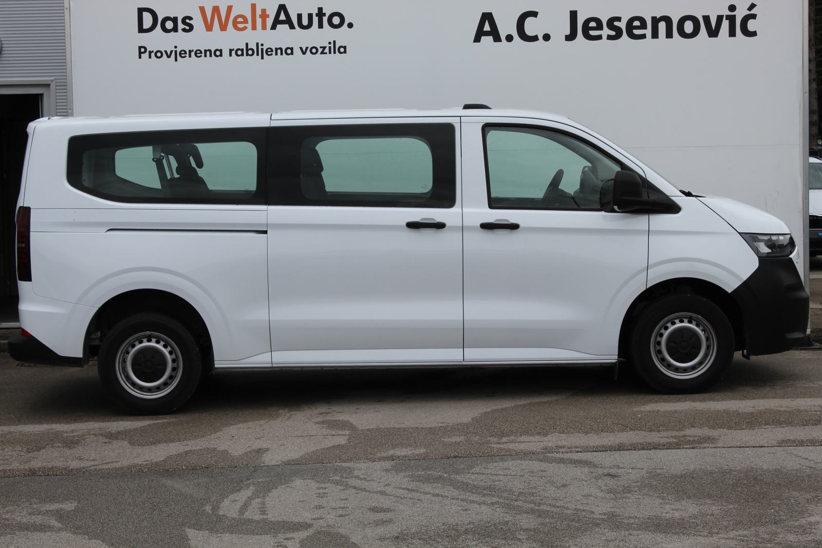VW Transporter KOMBI L2 2,0 TDI, fotografija 4