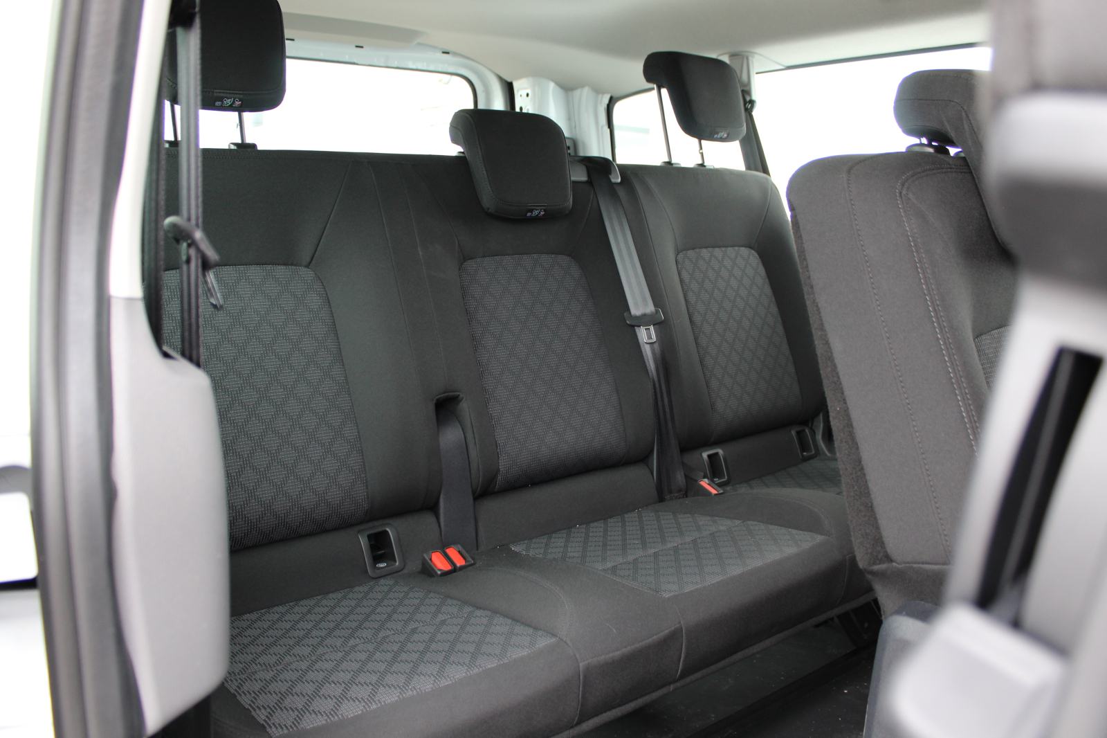 VW Transporter KOMBI L2 2,0 TDI, fotografija 12