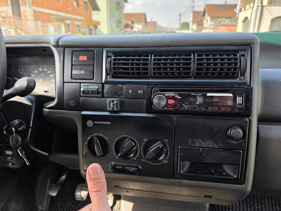 VW Transporter produzeni 2,5 i LPG, fotografija 19