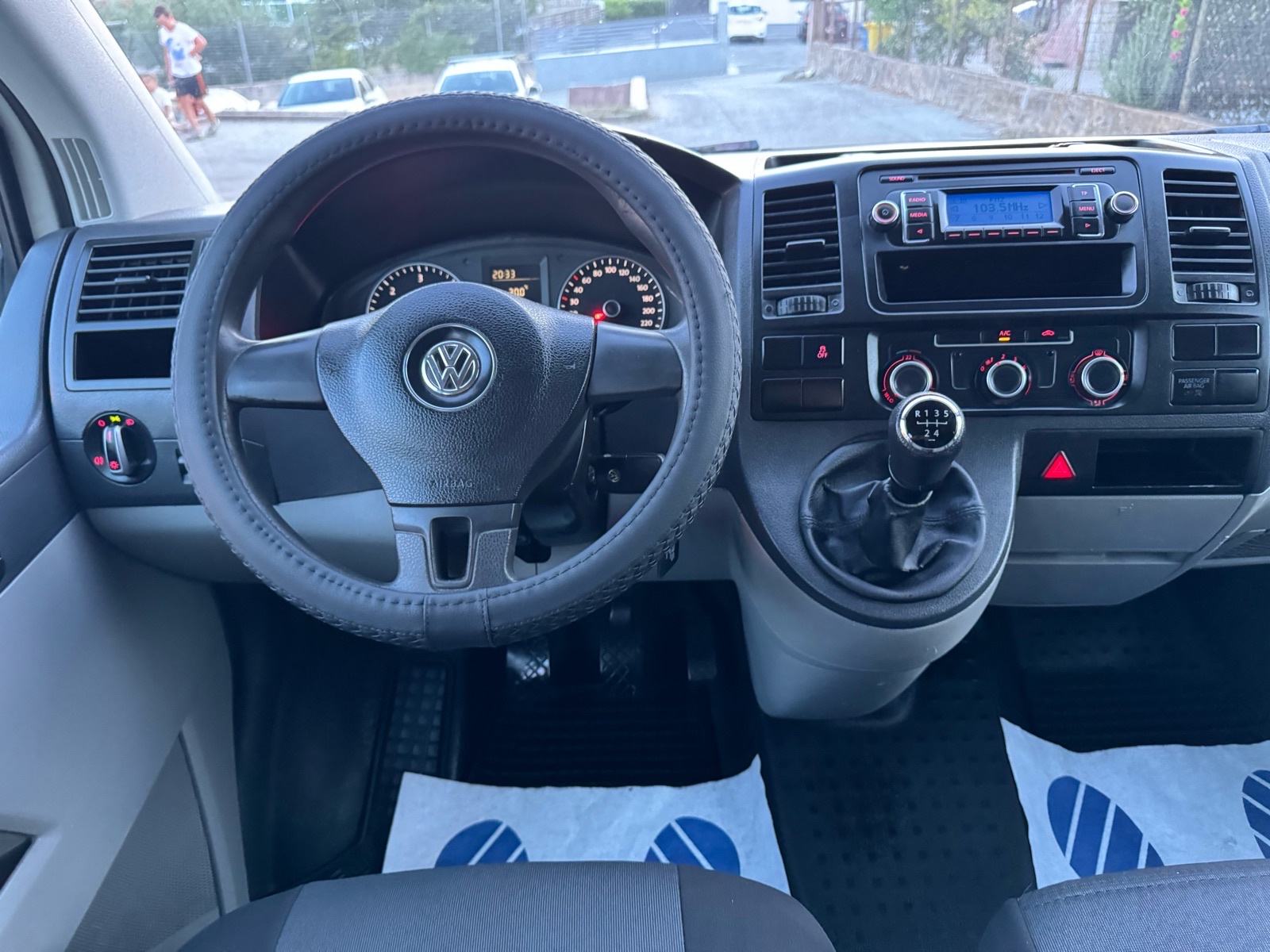 VW Transporter T5 2,0 TDI DOKA—DUPLA KABINA—KLIMA—REG.GOD.DANA—U PDV-u, fotografija 19