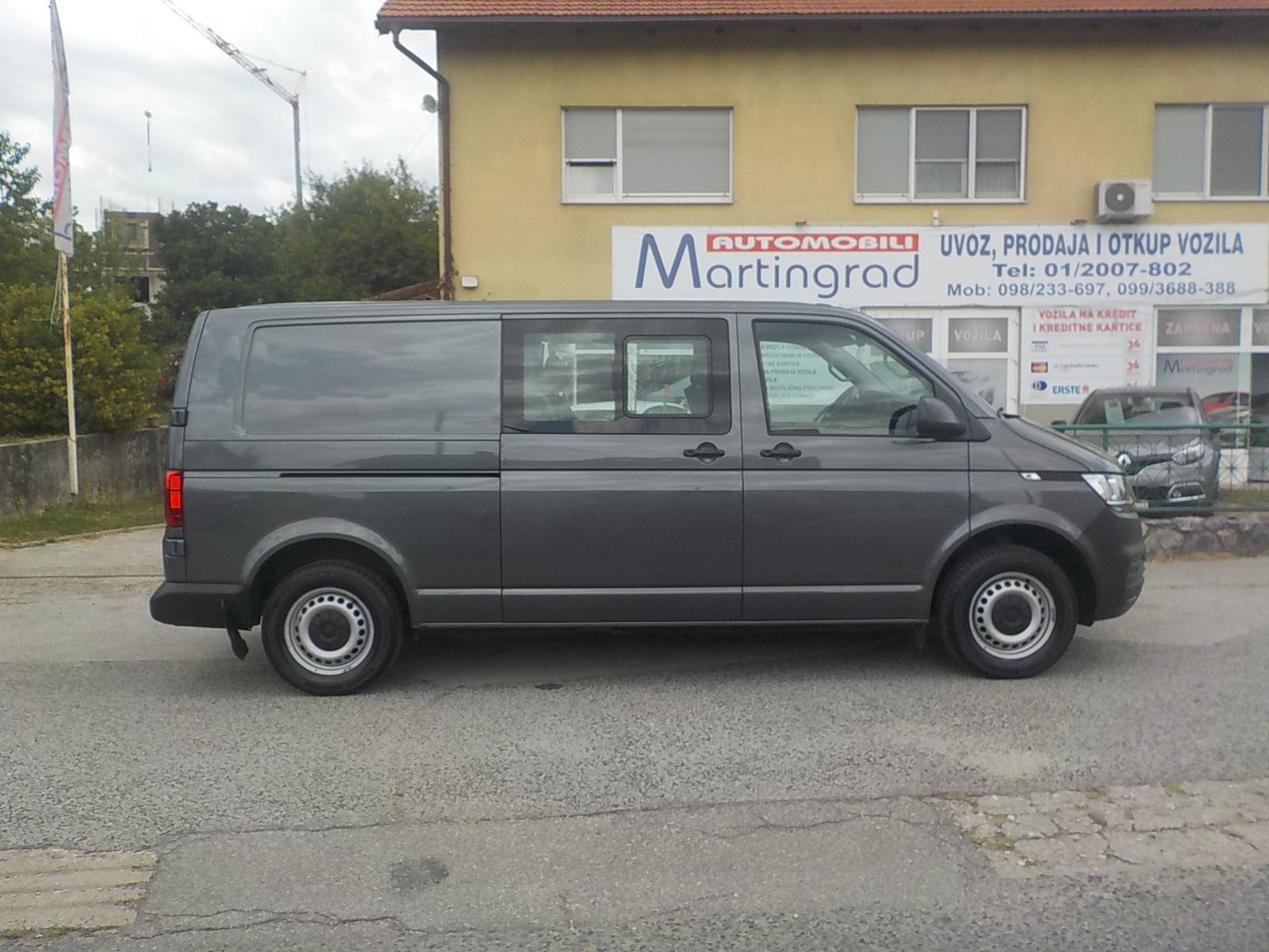 VW Transporter T6 2,0 TDI⭐️L2⭐️150 KS⭐️5 SJED⭐️FULL OPREMA⭐️JAMSTVO⭐, fotografija 8