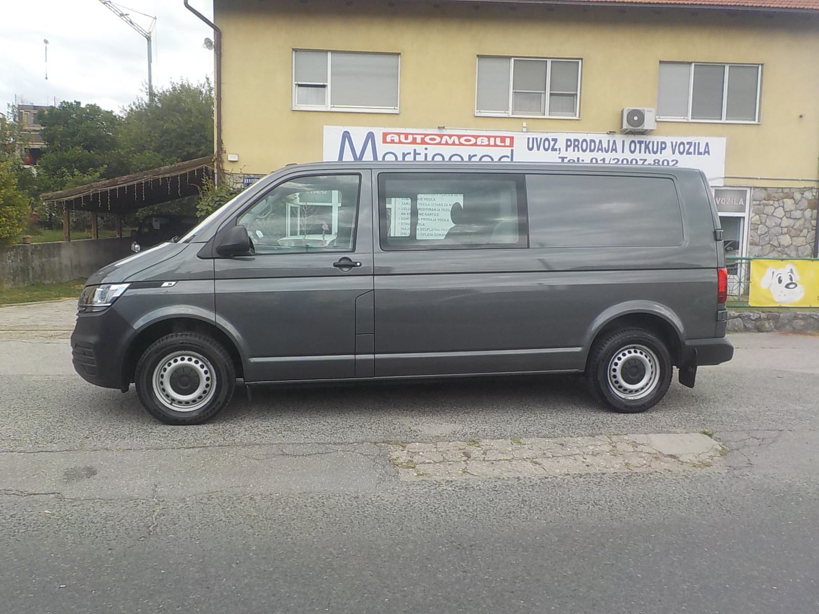 VW Transporter T6 2,0 TDI⭐️L2⭐️150 KS⭐️5 SJED⭐️FULL OPREMA⭐️JAMSTVO⭐, fotografija 2
