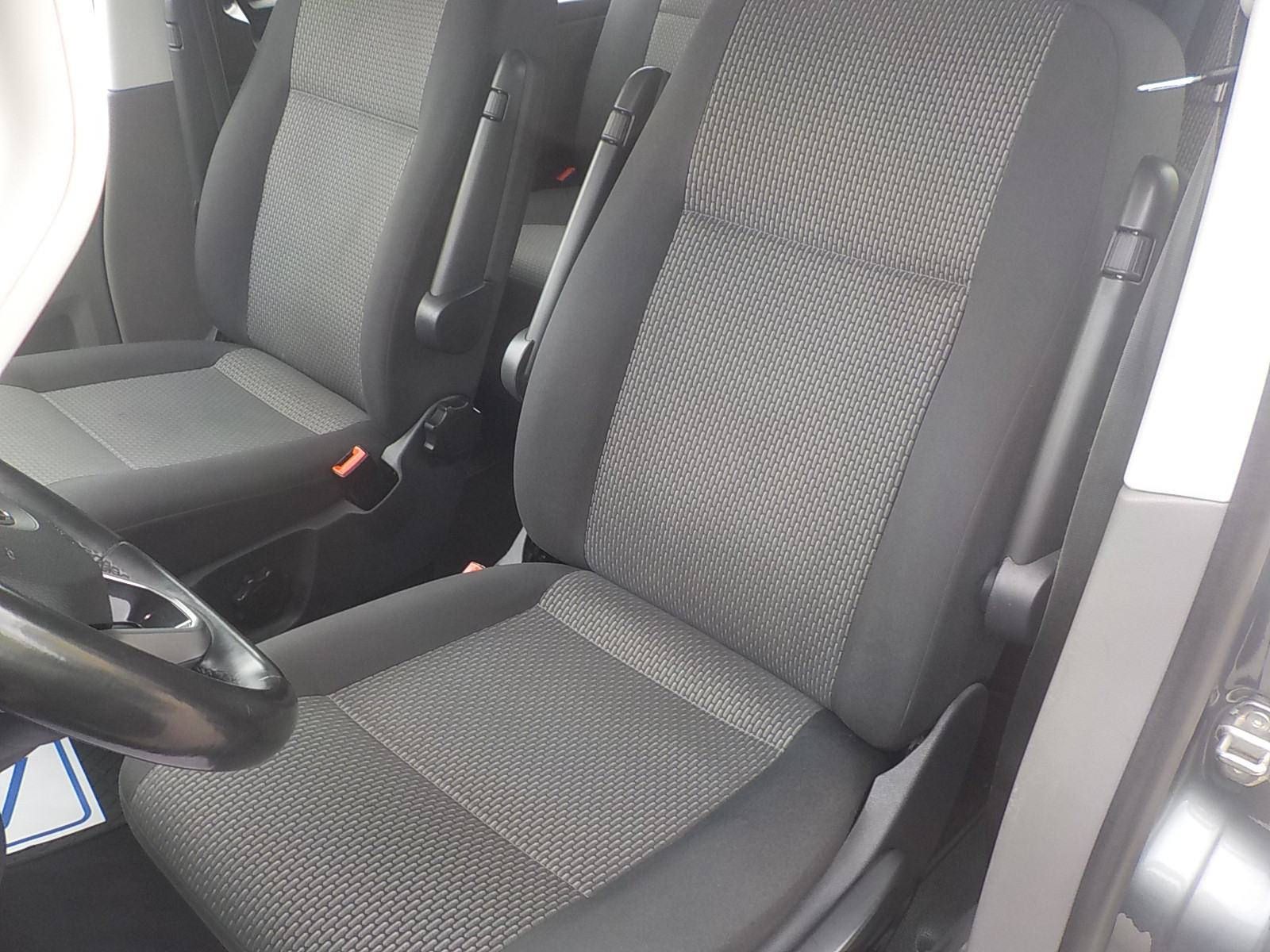 VW Transporter T6 2,0 TDI⭐️L2⭐️150 KS⭐️5 SJED⭐️FULL OPREMA⭐️JAMSTVO⭐, fotografija 12