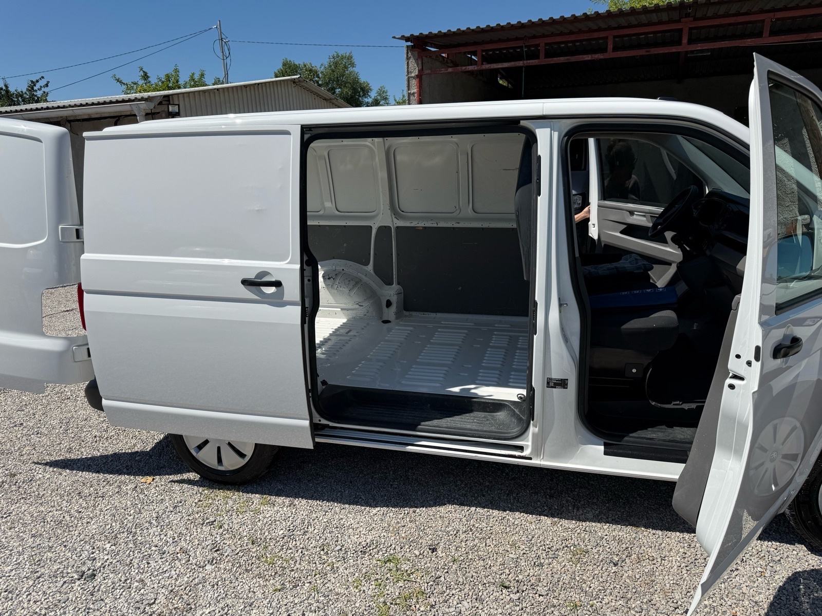 VW Transporter T6.1 2,0 TDI, fotografija 14