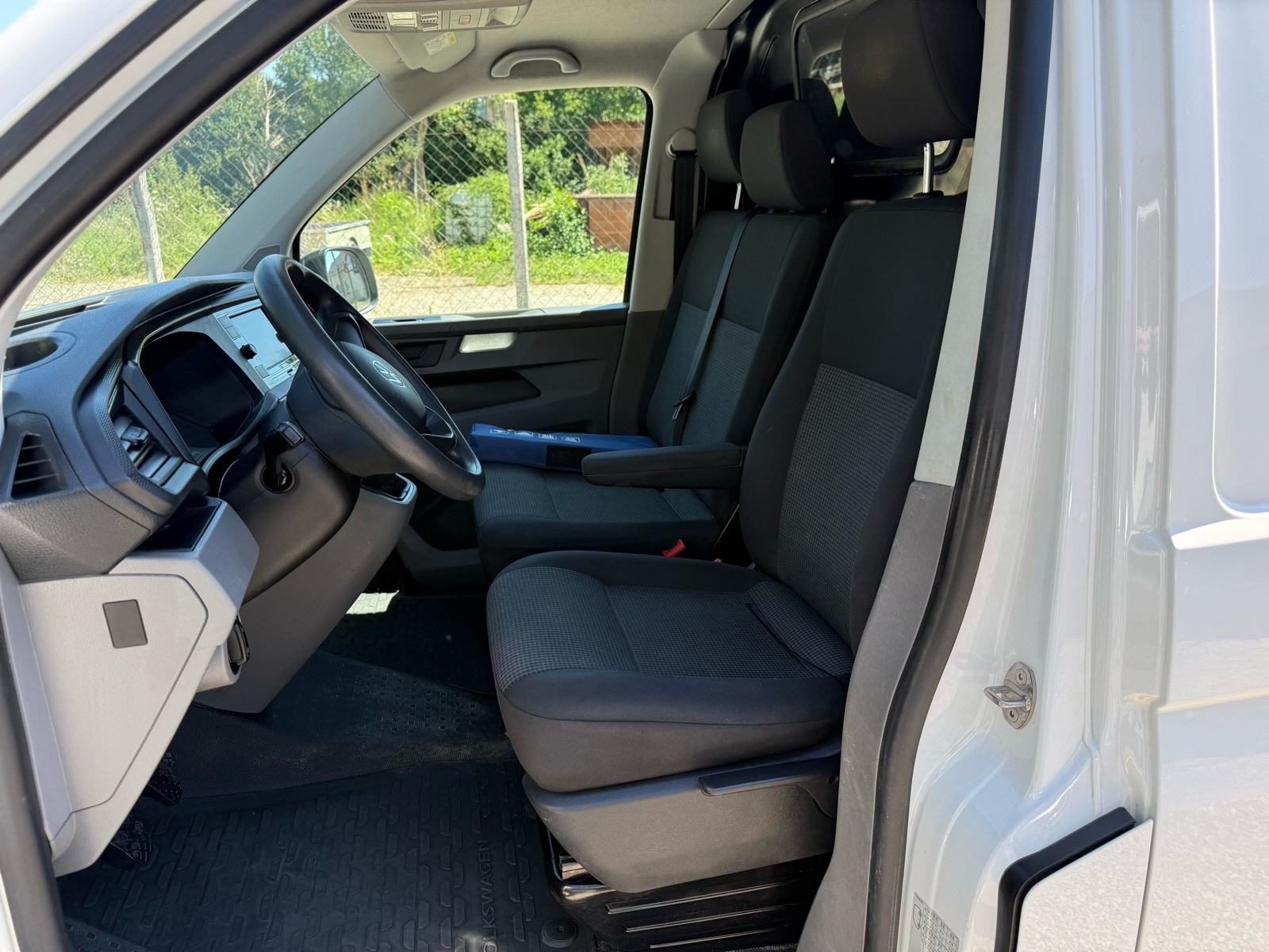 VW Transporter T6.1 2,0 TDI, fotografija 15