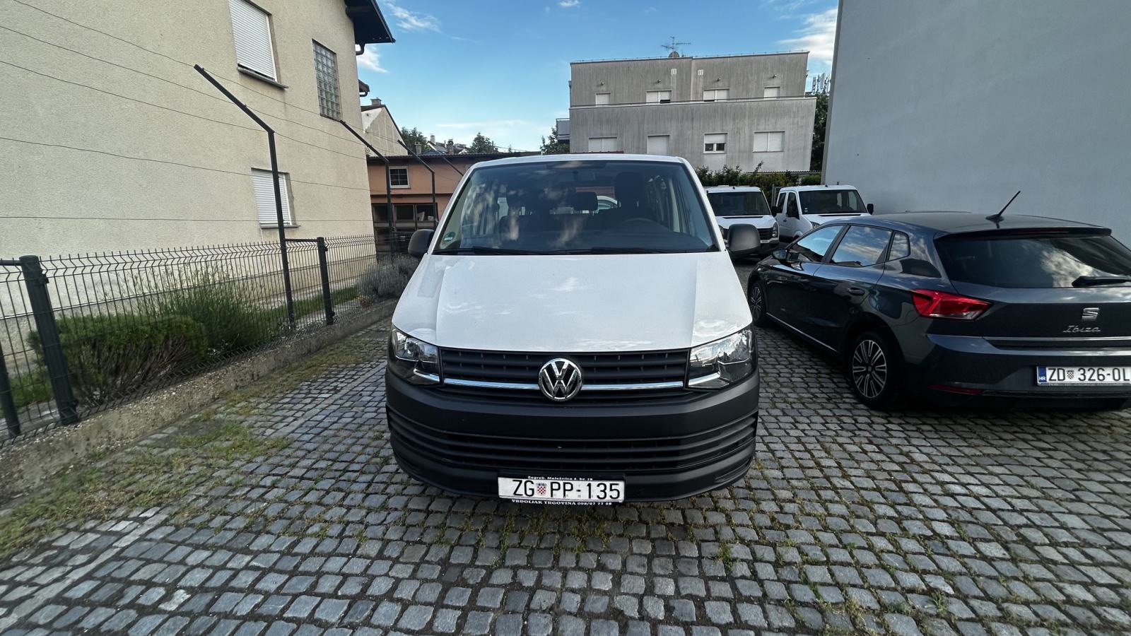 VW Transporter VW T6 9 sjedala, putnički,150ks, servis, odlično stanje, fotografija 2