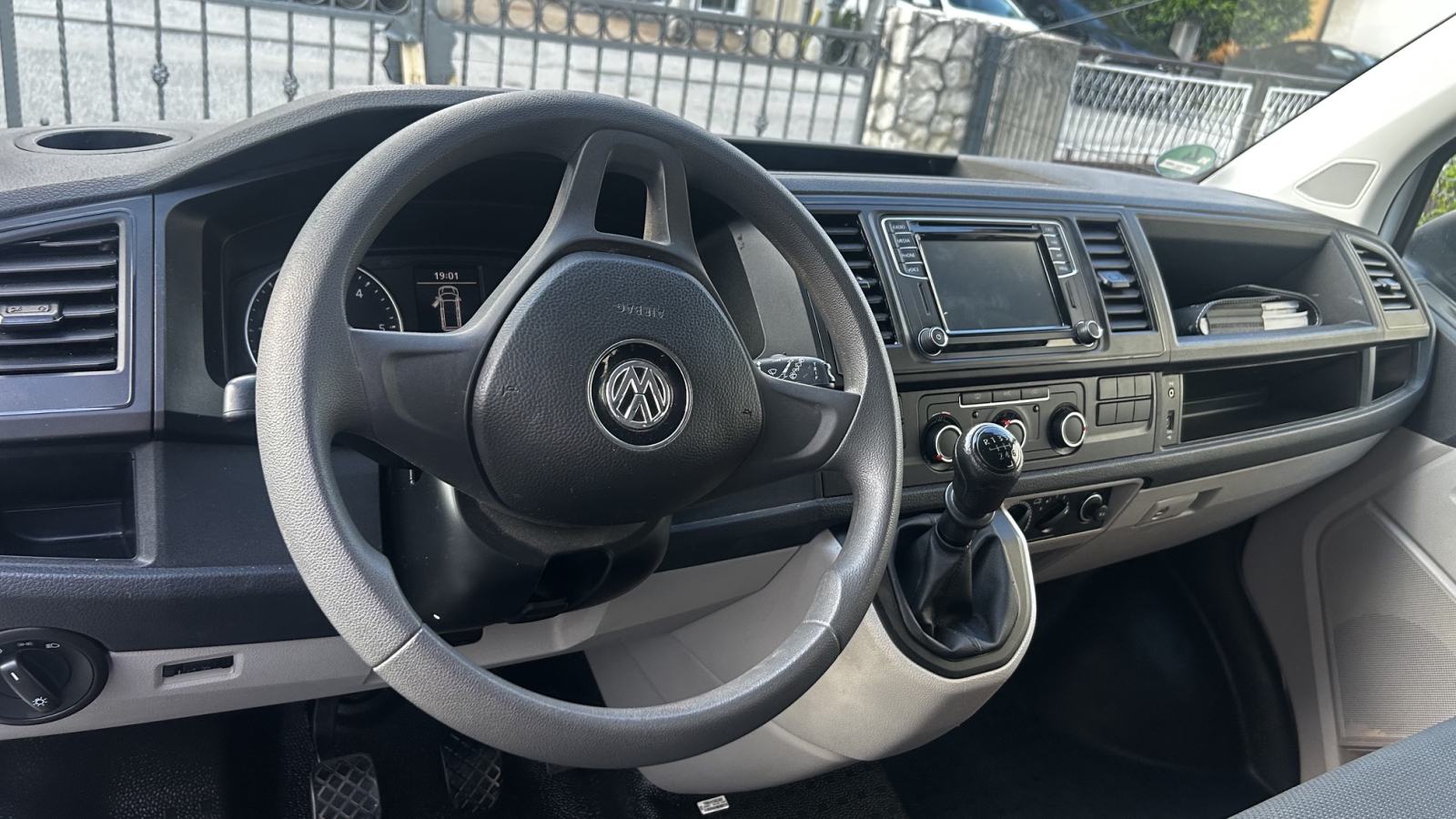 VW Transporter VW T6 9 sjedala, putnički,150ks, servis, odlično stanje, fotografija 12