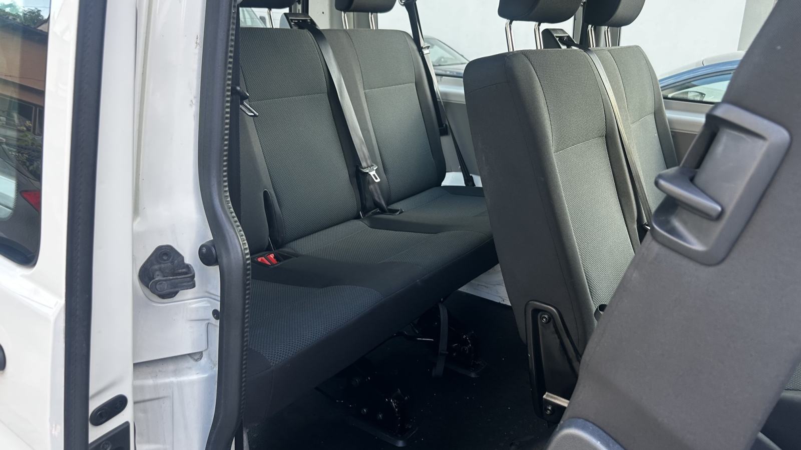 VW Transporter VW T6 9 sjedala, putnički,150ks, servis, odlično stanje, fotografija 15