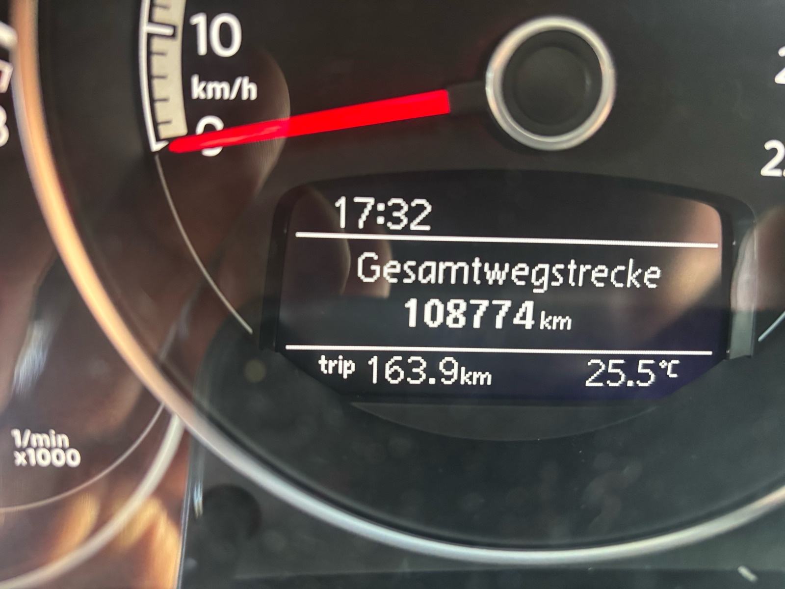 VW Up! 1,0 Malo km Reg 08/2027 Klima nove kočnice, fotografija 13