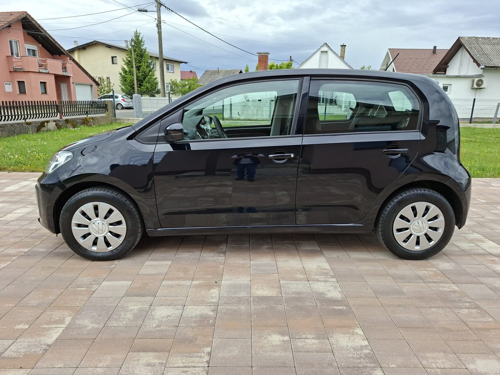 VW Up! 1,0*GARANCIJA 1.GOD.*KLIMA*REG .04/2027*KREDIT-KARTICE*ODLICAN*, fotografija 8