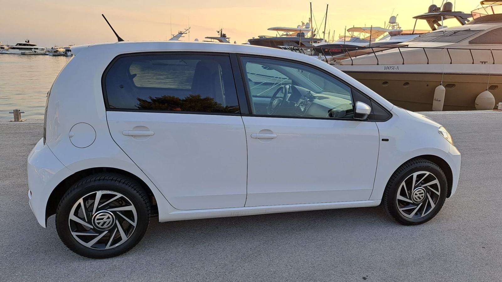 VW Up! 1,0 *JOIN* 2018god, 55kw, 5 vrata, Oprema,, fotografija 13