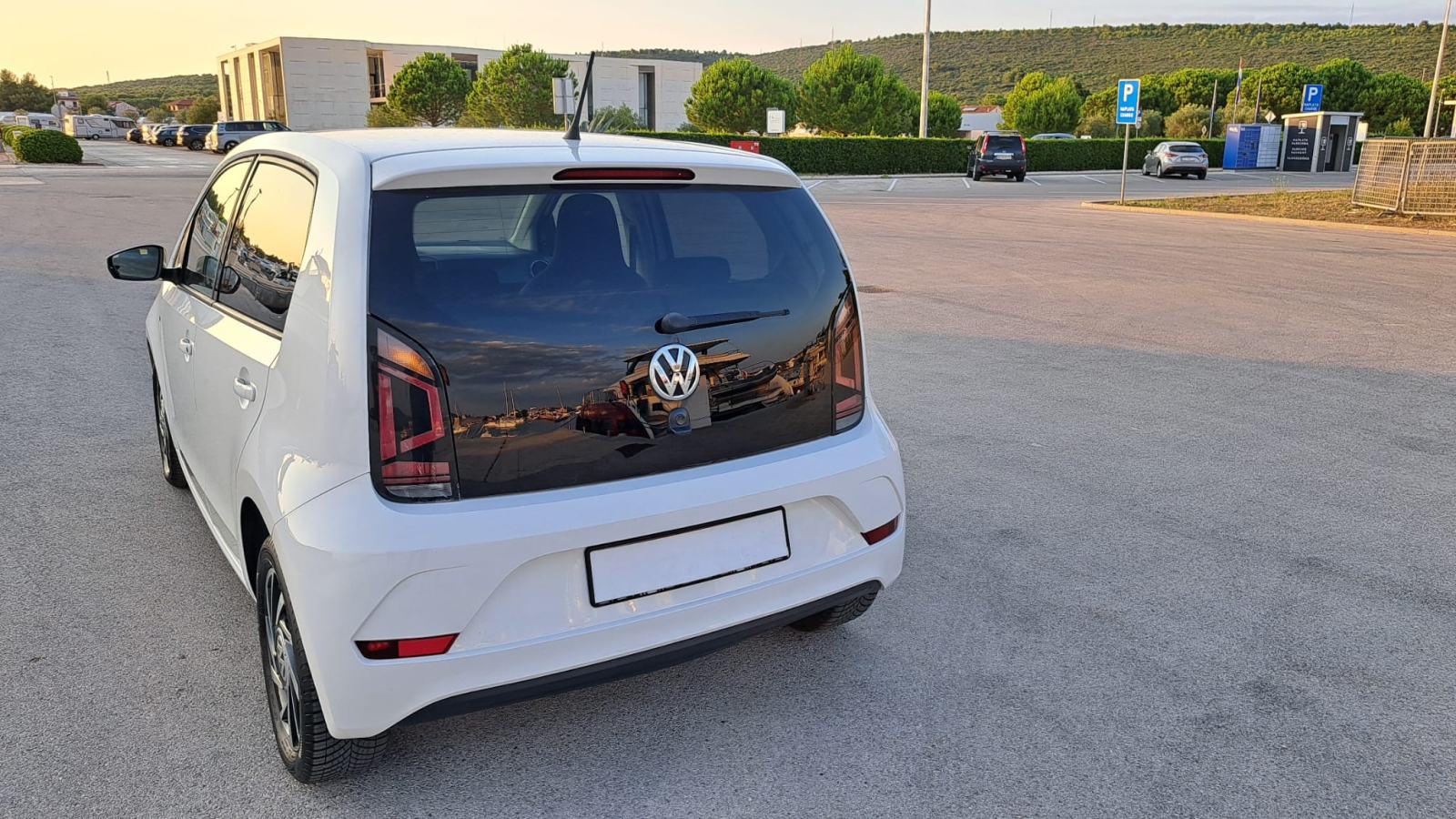 VW Up! 1,0 *JOIN* 2018god, 55kw, 5 vrata, Oprema,, fotografija 9