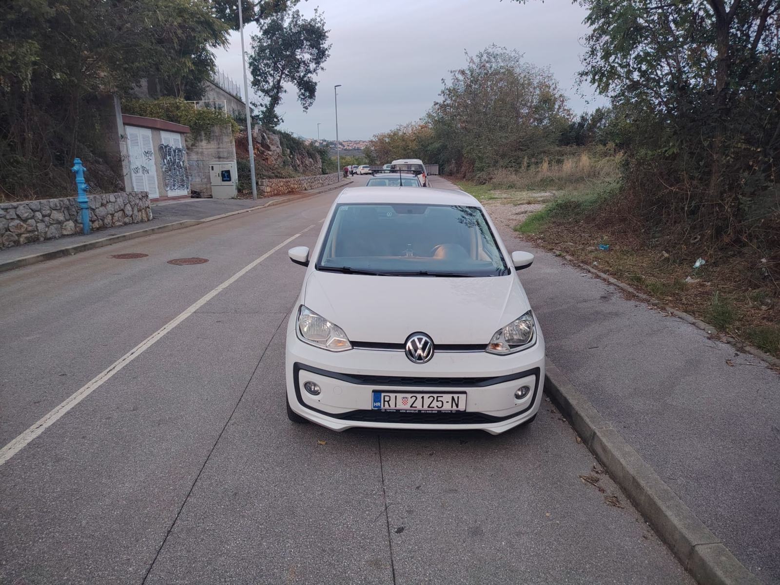 VW Up! 1,0, pogled izvana - slika 1