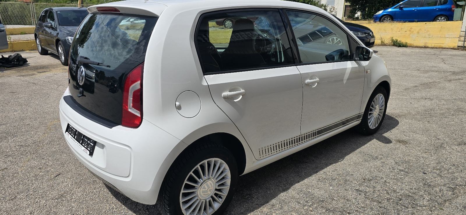 VW Up! 1,0 up!, 2013.g, 120tkm, 60ks, Klima, Alu, fotografija 8