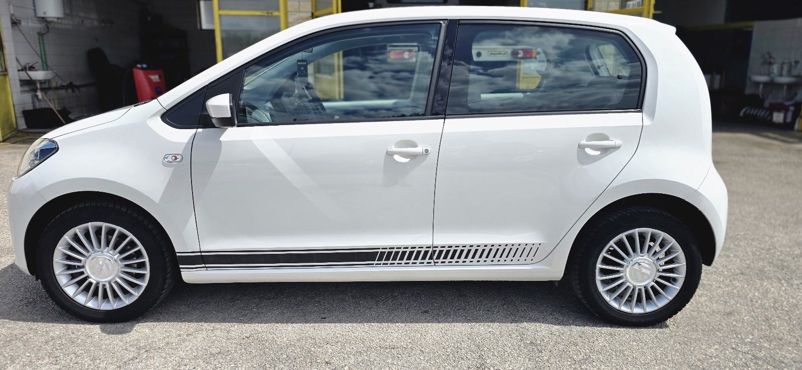 VW Up! 1,0 up!, 2013.g, 120tkm, 60ks, Klima, Alu, fotografija 5