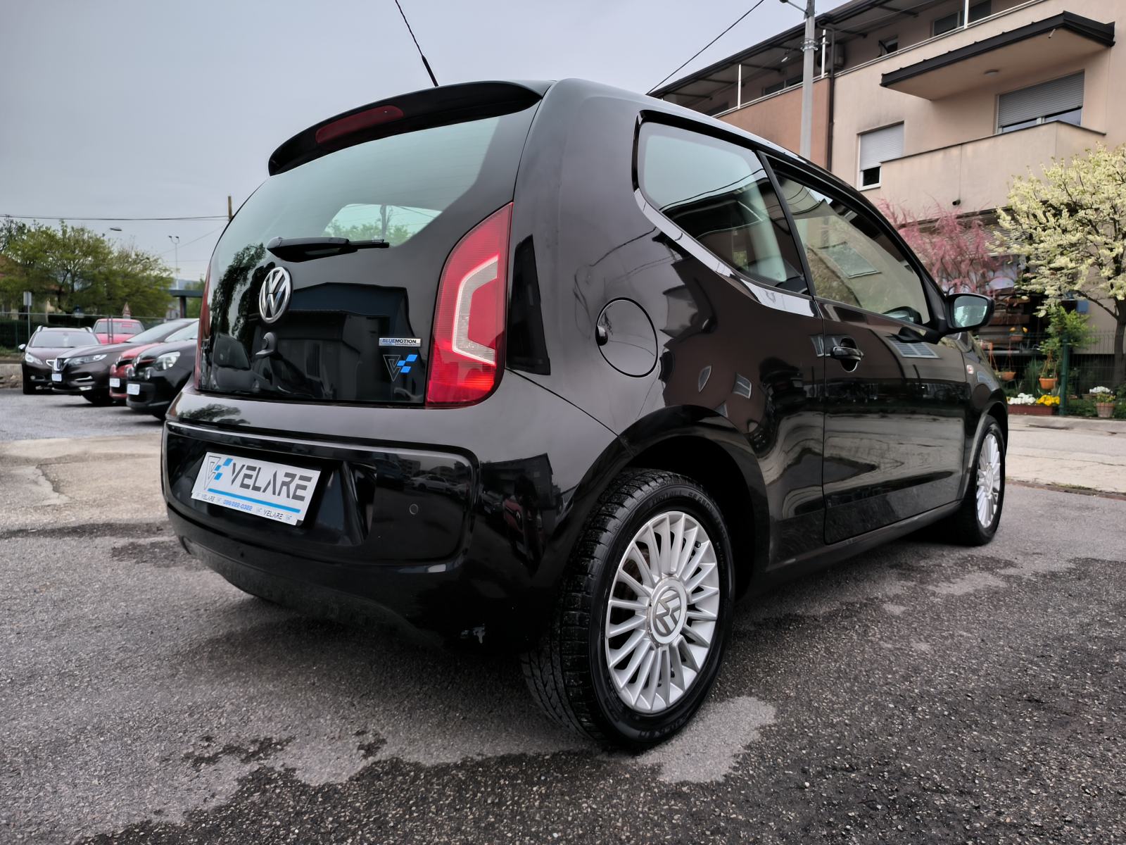 VW Up! 1,0 up! HIGH UP! V. SERVIS, SERVISNA, JAMSTVO, REG. 1 GODINU, fotografija 9