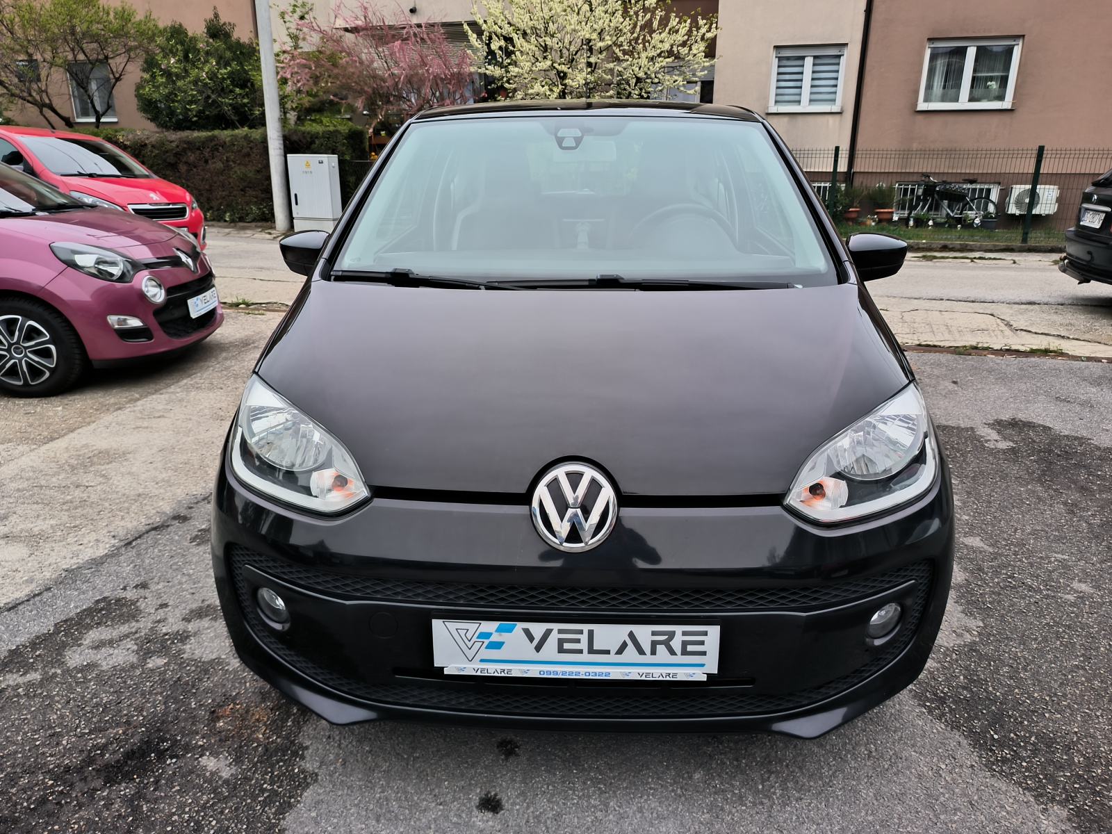 VW Up! 1,0 up! HIGH UP! V. SERVIS, SERVISNA, JAMSTVO, REG. 1 GODINU, fotografija 4