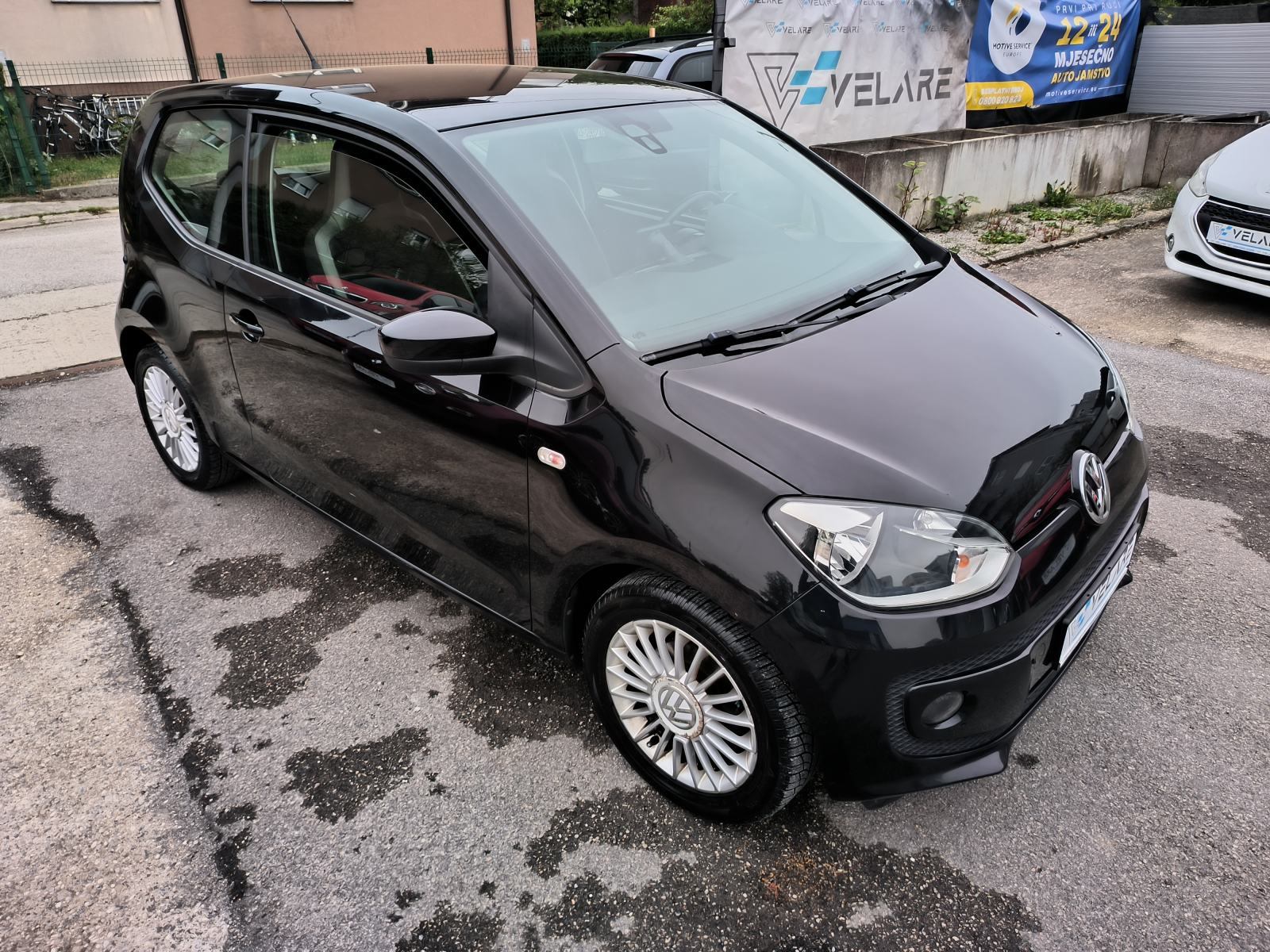 VW Up! 1,0 up! HIGH UP! V. SERVIS, SERVISNA, JAMSTVO, REG. 1 GODINU, fotografija 2