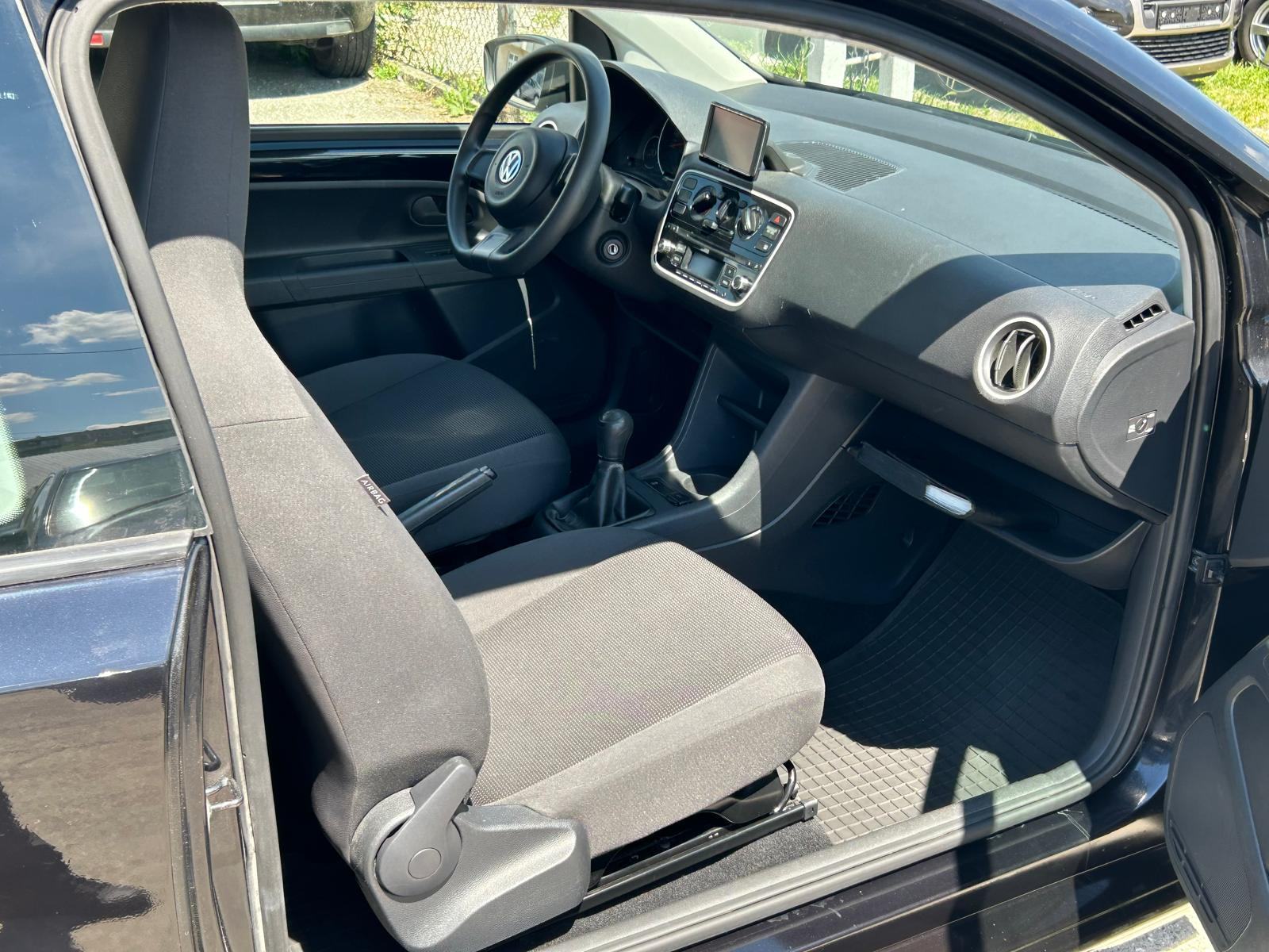 VW Up! 1,0 up!, klima, 112.000km., fotografija 14