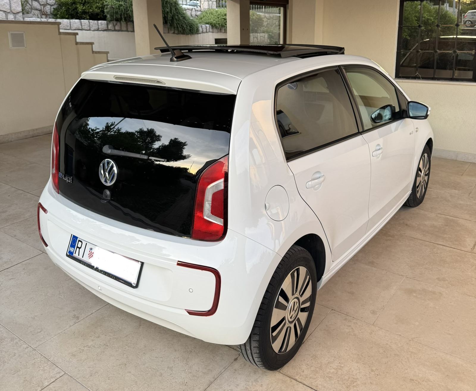 VW Up! E-Up automatik, fotografija 4