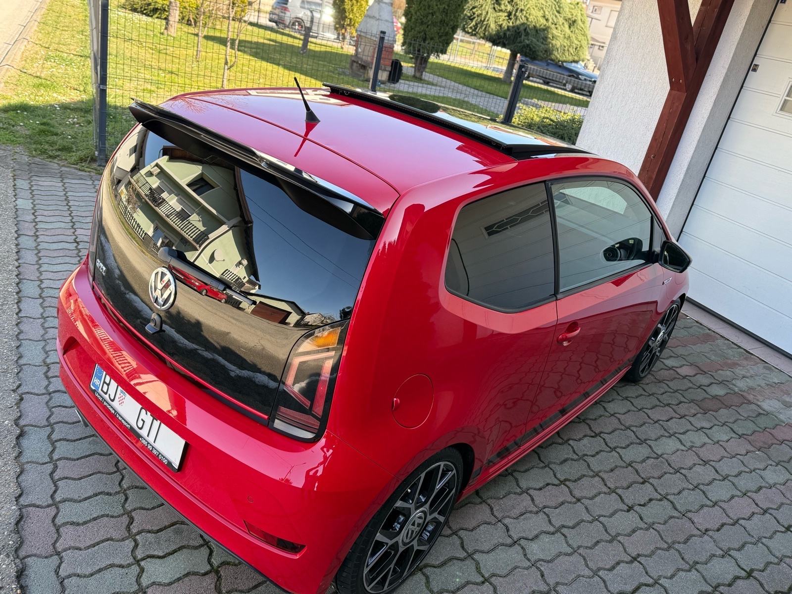 VW Up! GTI 1,0 TSI Beats Panorama APR, fotografija 3