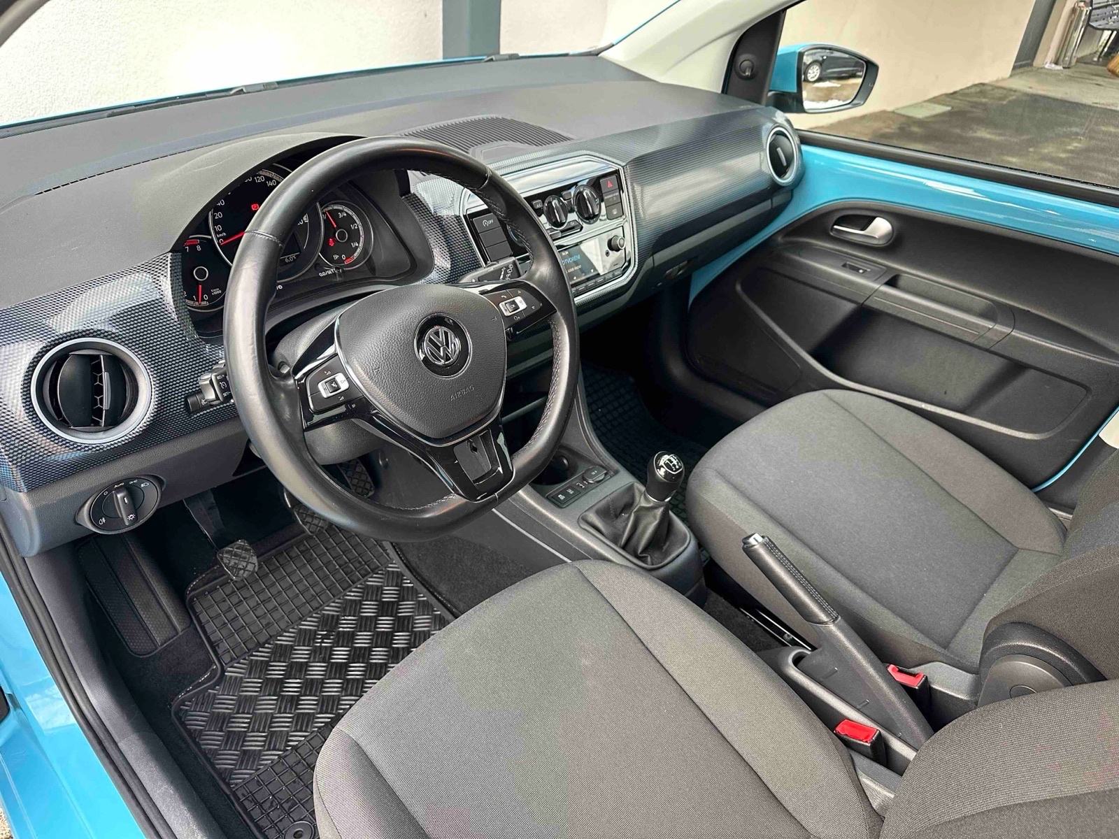 VW Up! Move up! 1,0 (REG:01/27, LED, KLIMA, KAMERA, SERVISNA…), fotografija 12