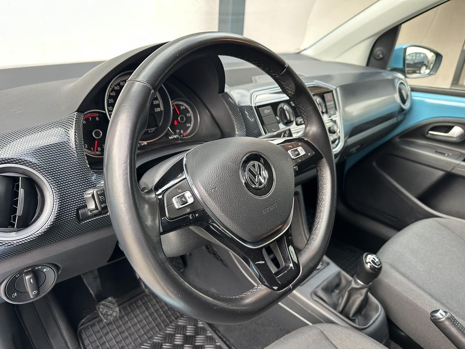 VW Up! Move up! 1,0 (REG:01/27, LED, KLIMA, KAMERA, SERVISNA…), fotografija 14