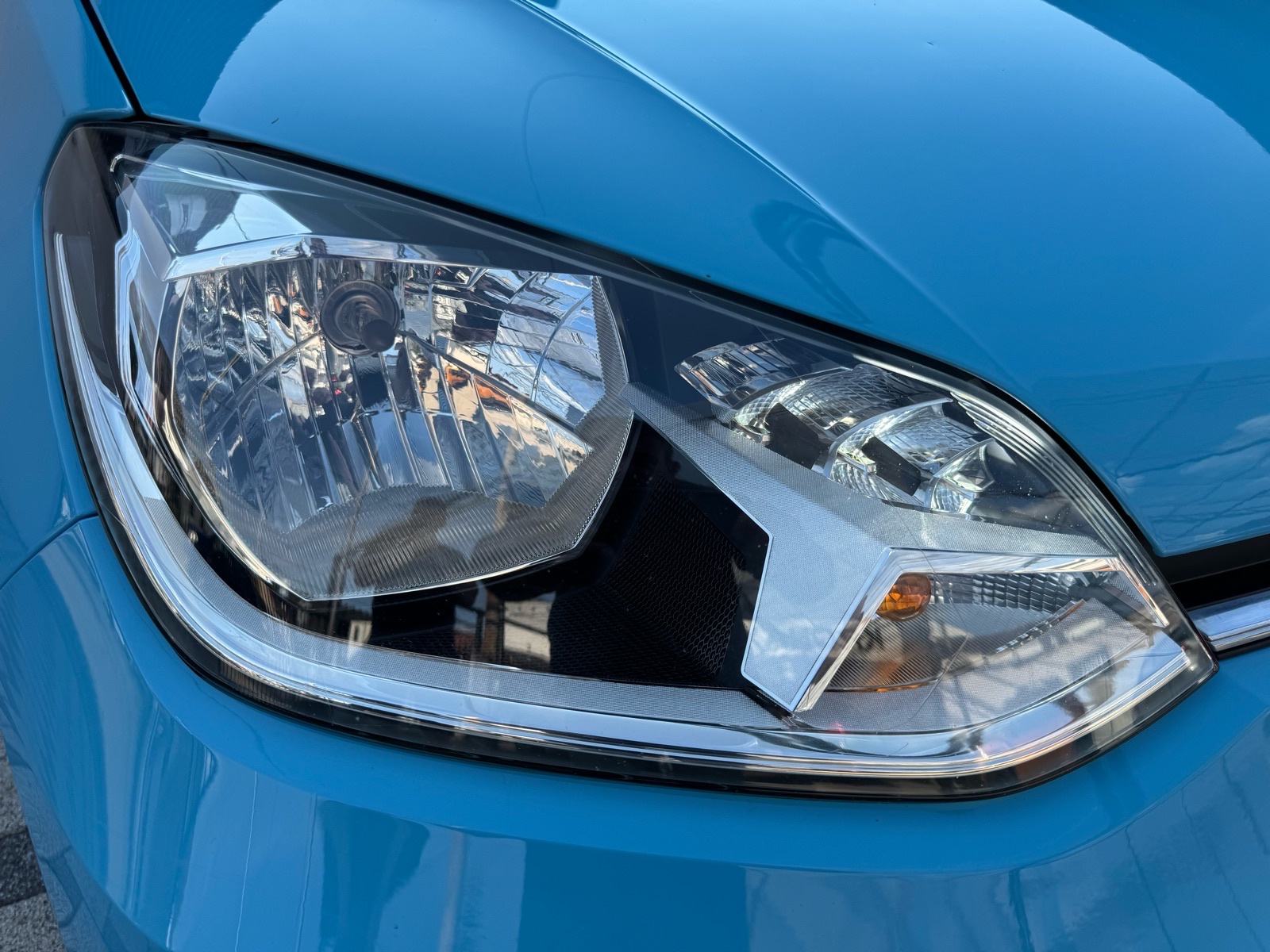 VW Up! Move up! 1,0 (REG:01/27, LED, KLIMA, KAMERA, SERVISNA…), fotografija 10