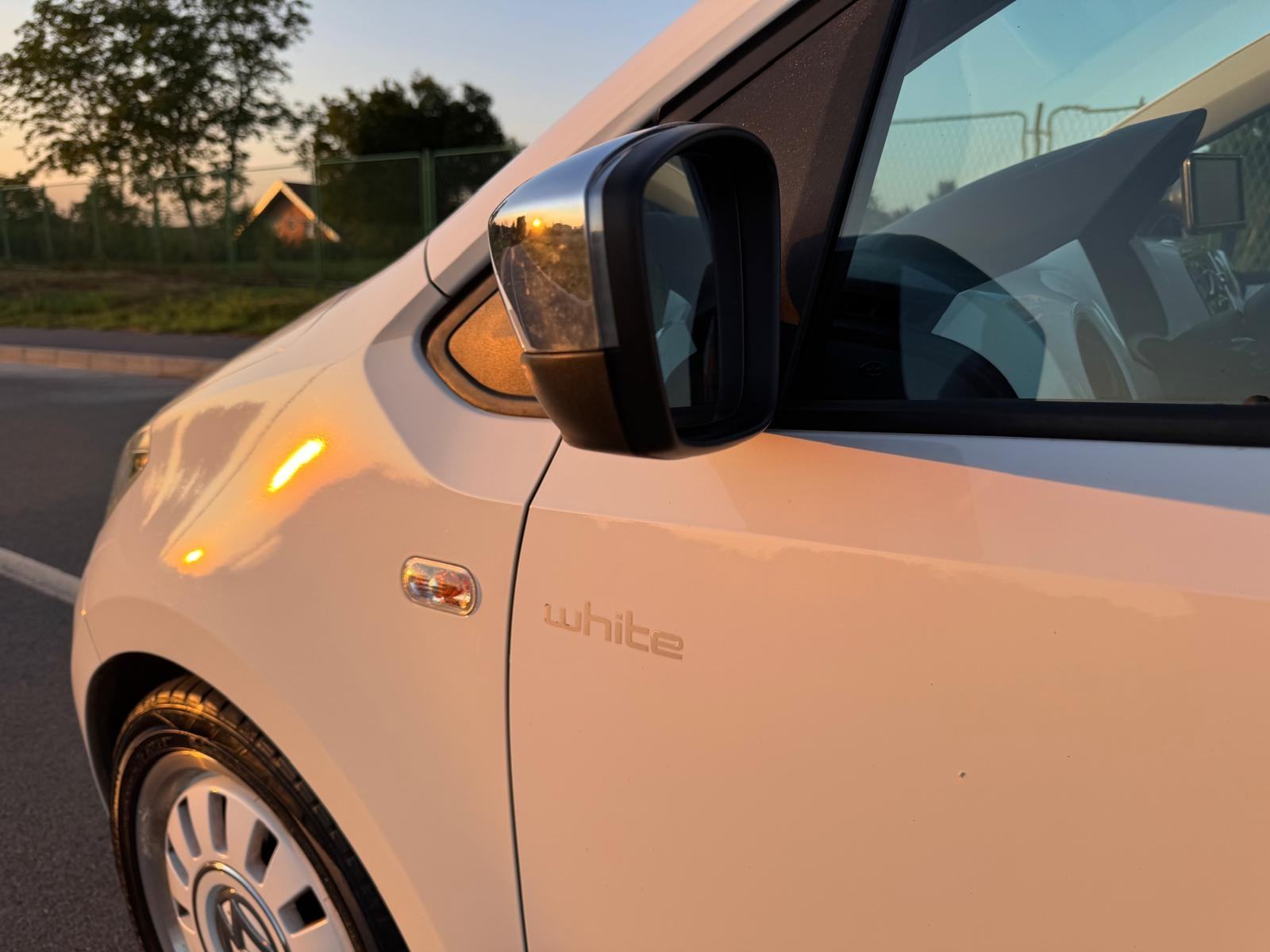 VW Up! WHITE, 103 tkm, SERVISNA POVIJEST, fotografija 19