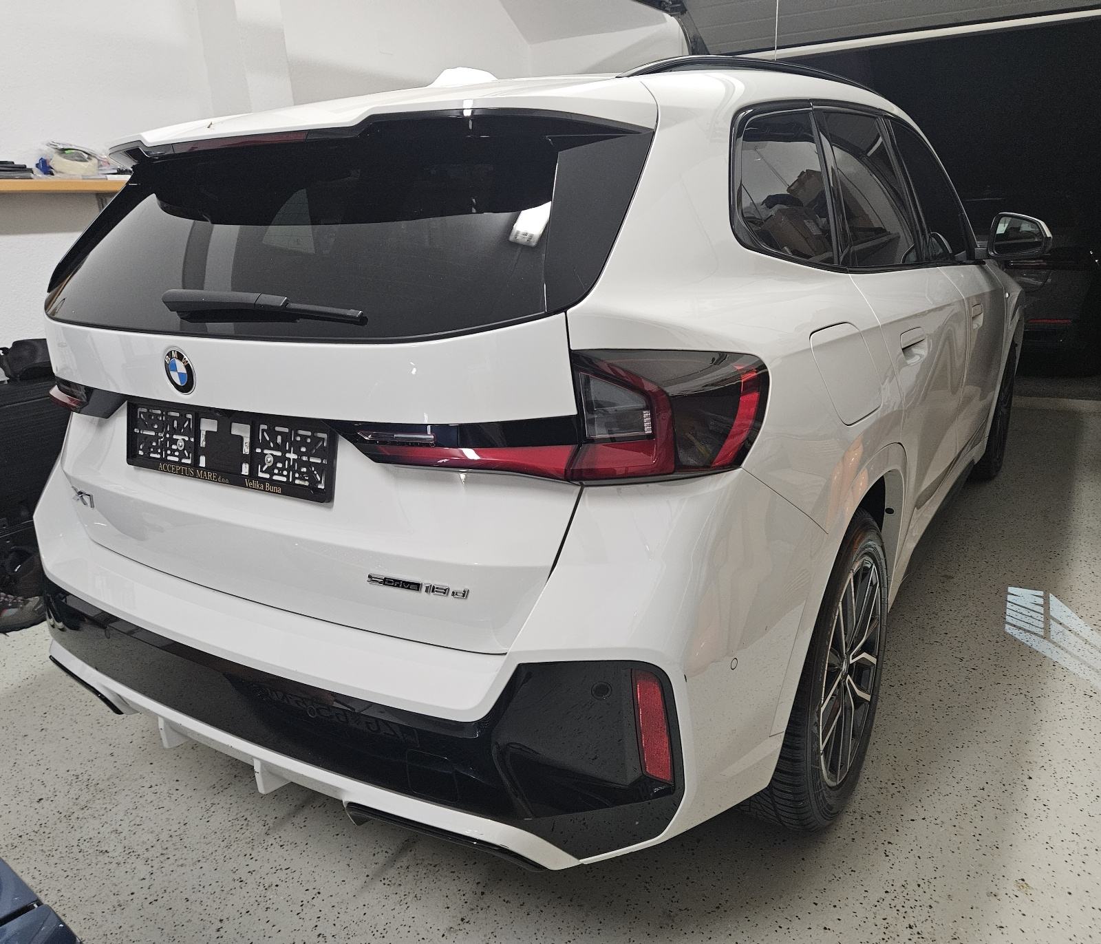 X1 sDrive 18d M Sport 35500 km.cijena s PDV-om, fotografija 4