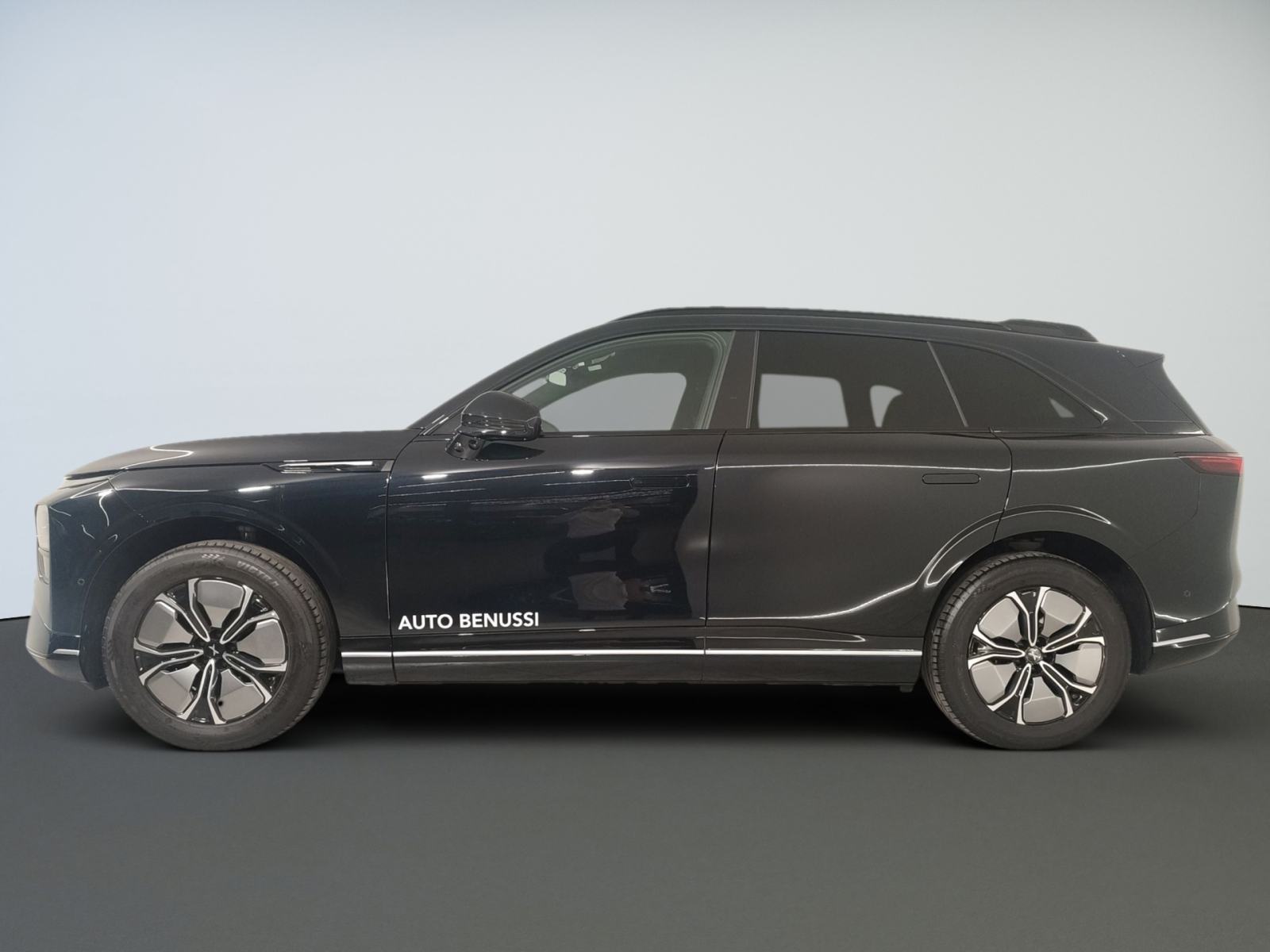 XPENG G9 Long range RWD, fotografija 9