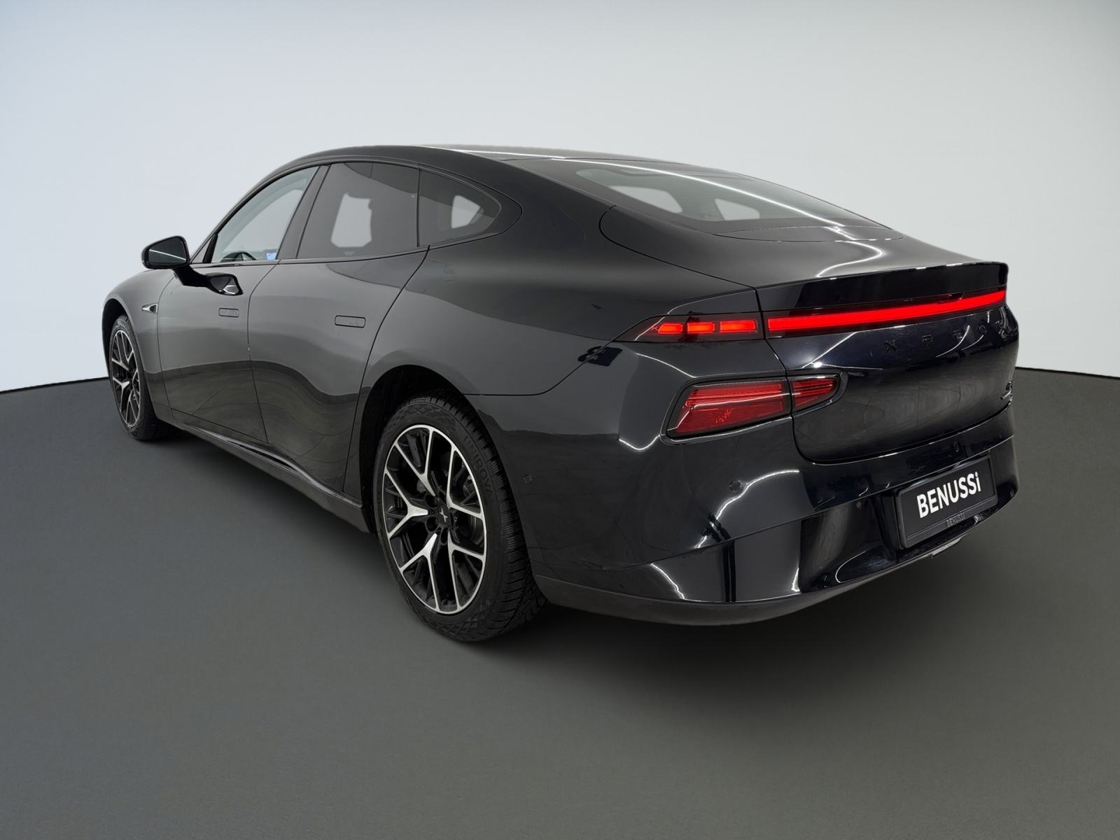 XPENG P7 Performance AWD, fotografija 7