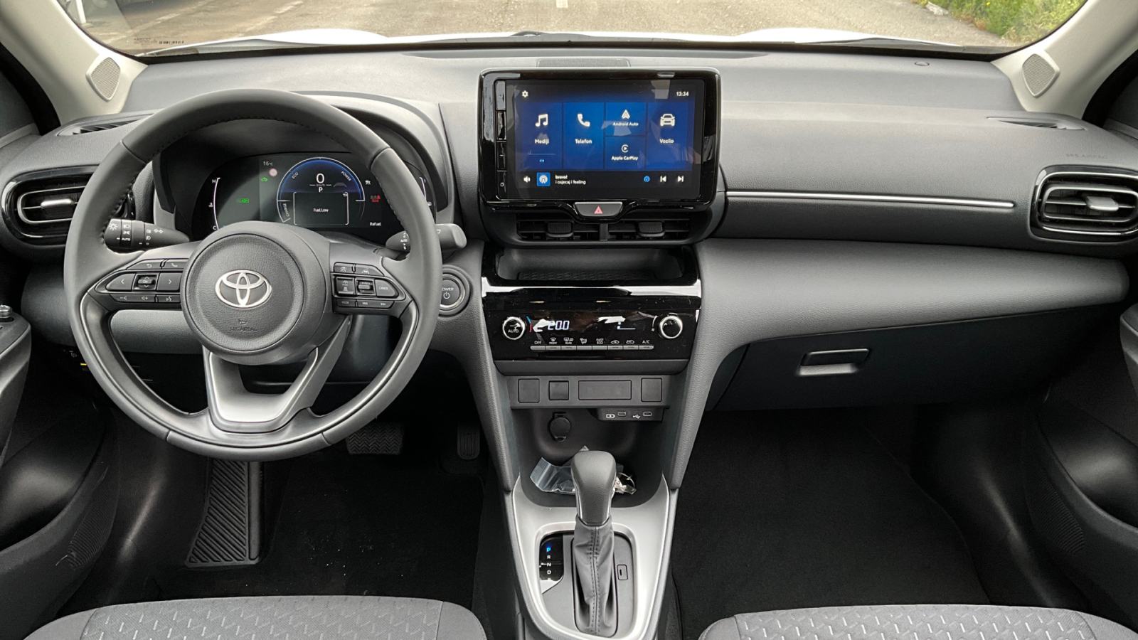 Yaris Cross 1.5 HEV COOL * VOZILO U DOLASKU * ISPORUKA KRAJEM GODINE, fotografija 8