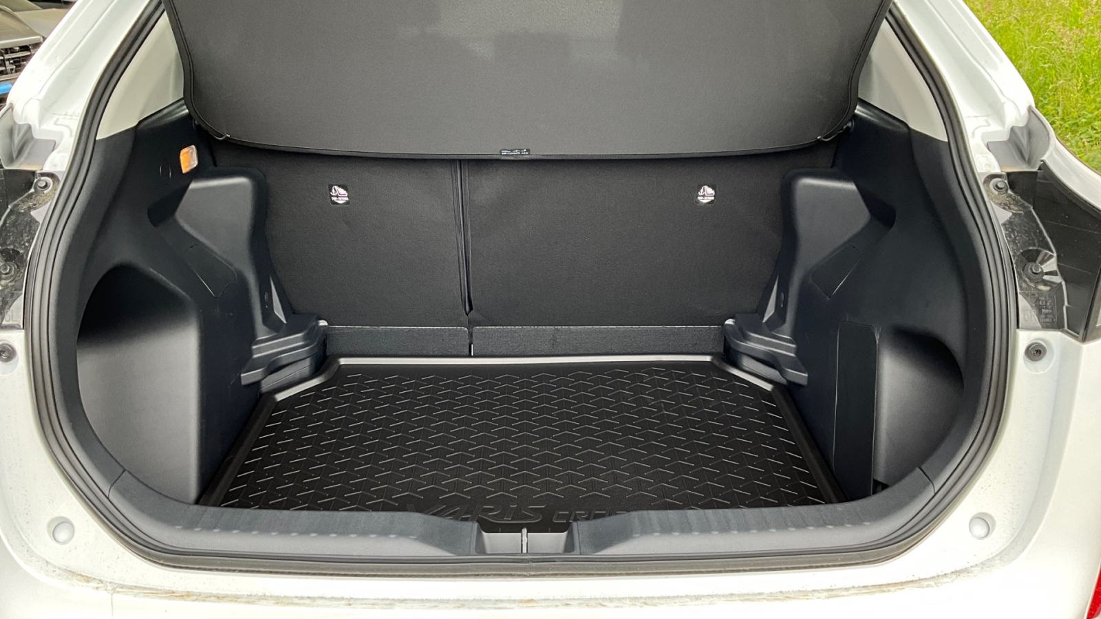 Yaris Cross 1.5 HEV COOL * VOZILO U DOLASKU * ISPORUKA KRAJEM GODINE, fotografija 10