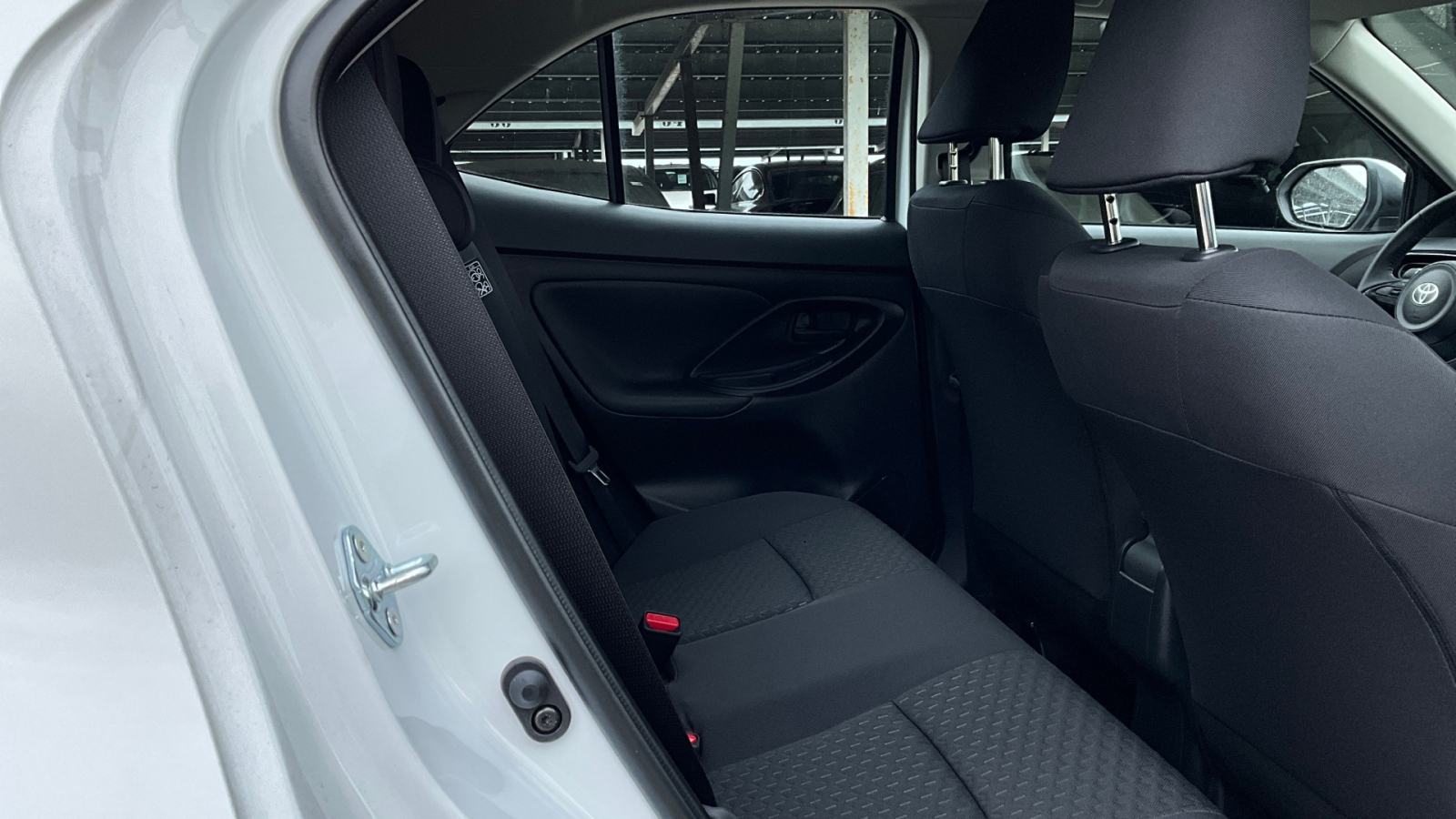 Yaris Cross 1.5 HEV COOL * VOZILO U DOLASKU * ISPORUKA KRAJEM GODINE, fotografija 7