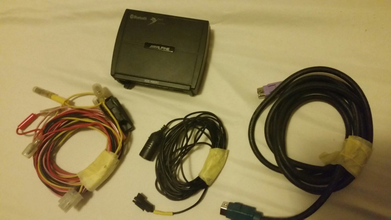 Alpine KCE-400BT PARROT bluetooth modul