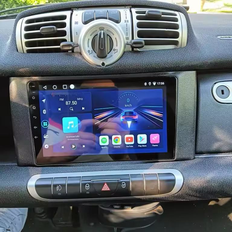 Smart 451 Radio