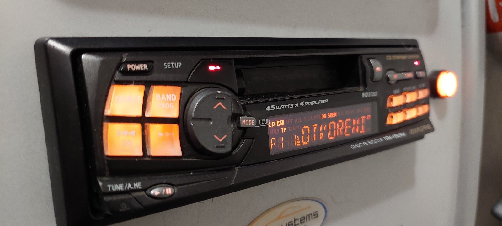 AUTORADIO ALPINE TDM-7582RM