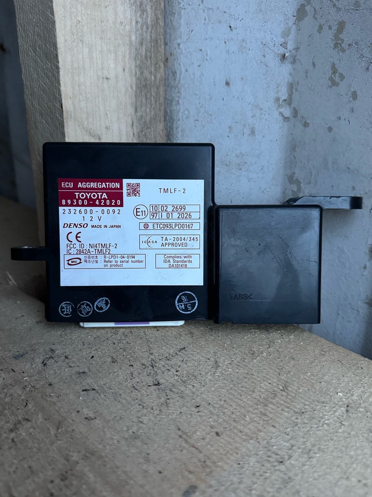 TOYOTA RAV 4 MODUL VRATA 89300-42020