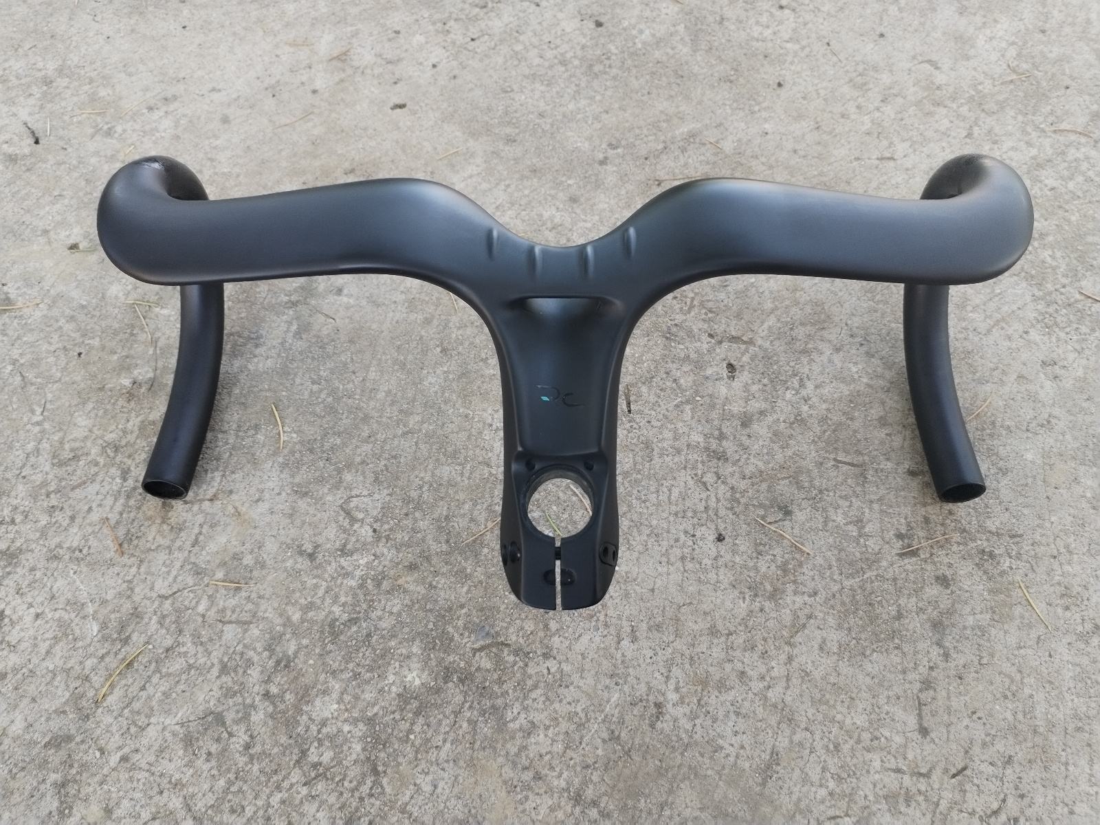 Manillar compacto de carbono Speed Fsa SL-k 31,8 mm x 440 mm 44 cm Manillar compacto de carbono Speed Fsa SL-k 31,8 mm x 440 mm 44 cm