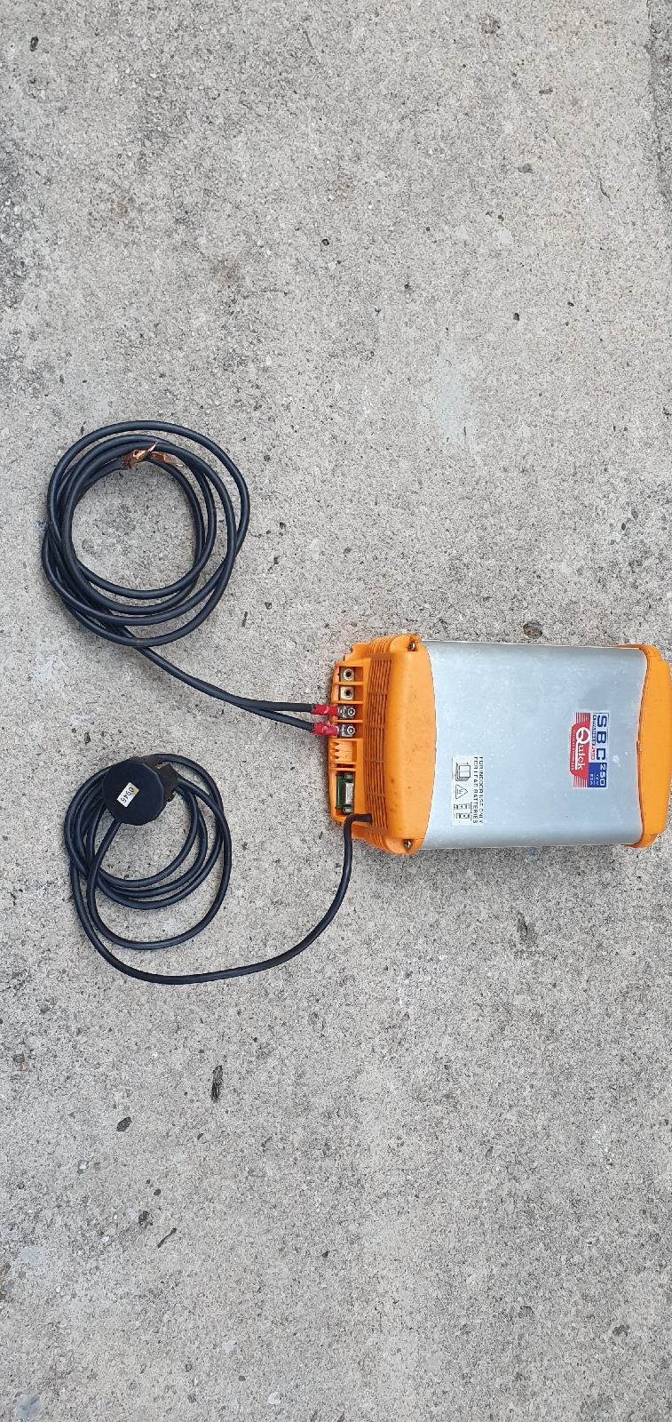 Chargeur De Batterie - SBC Series - Quick - Marin