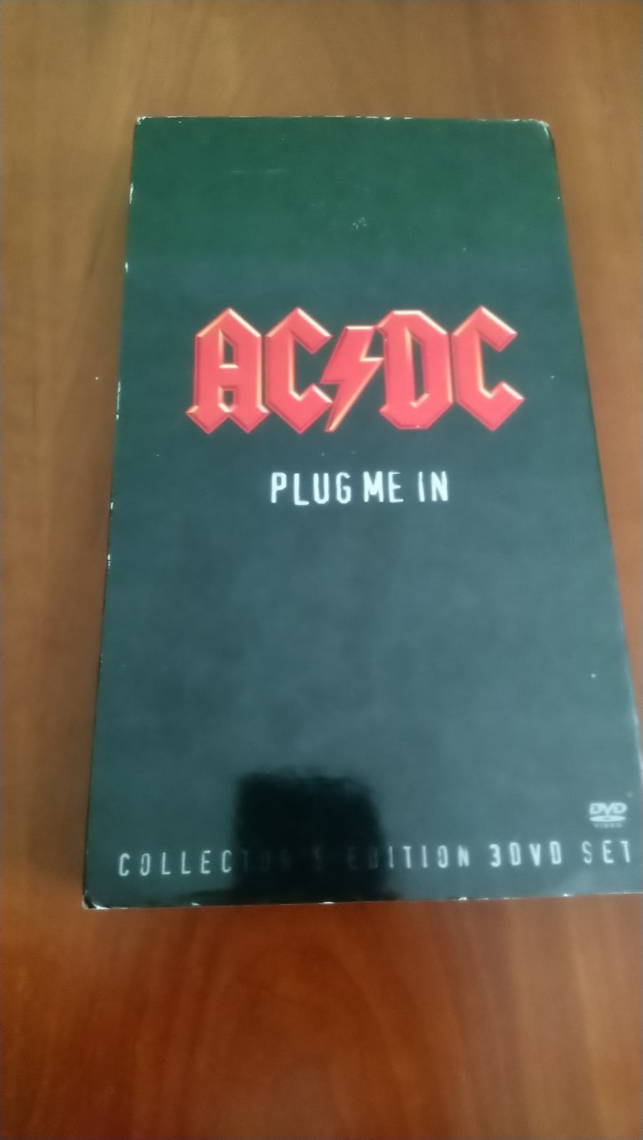 AC/DC 3DVD set Collectors edition, Plug me in