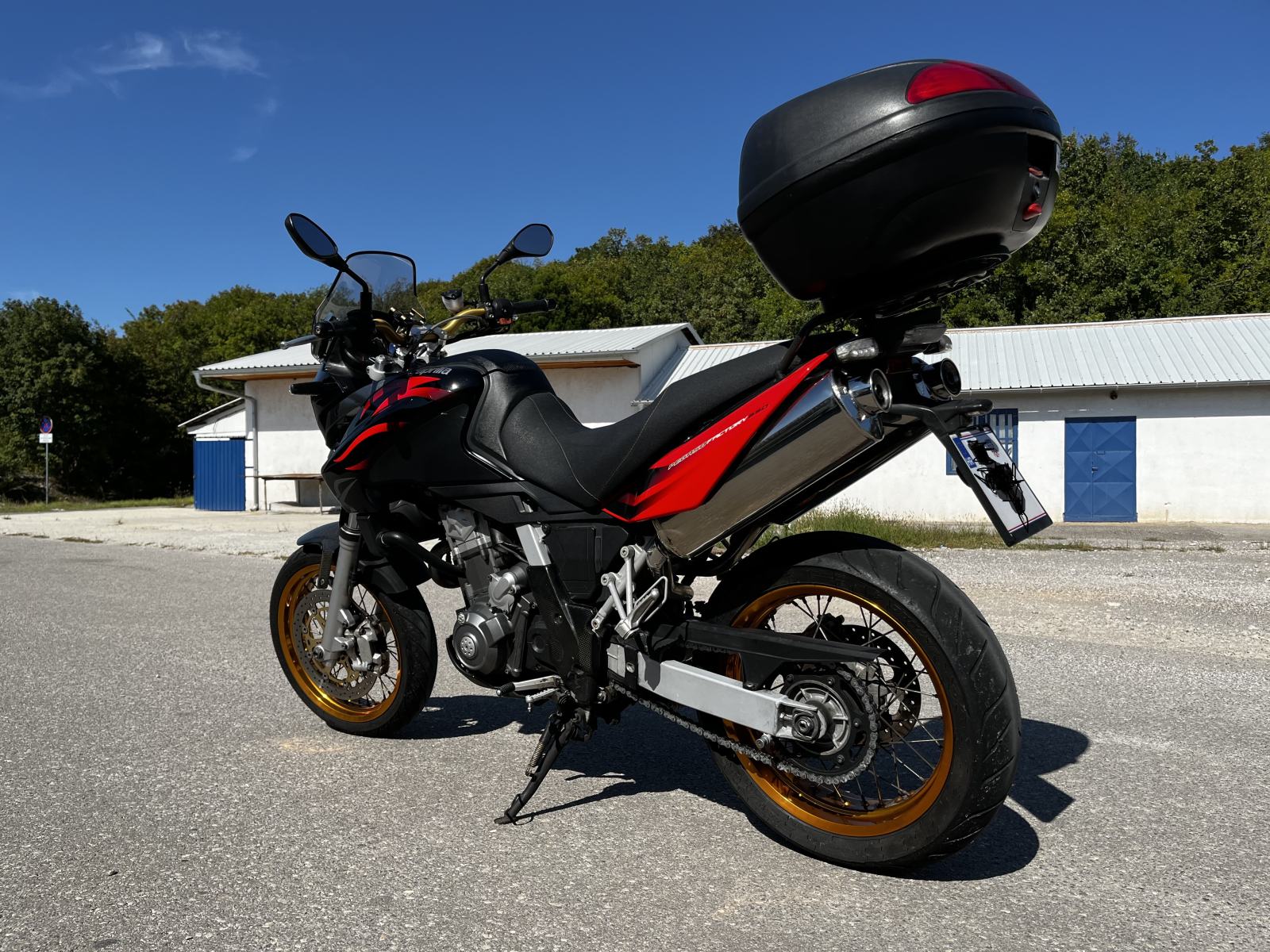 Stada Factory Aprilia Pegaso 650 strada FACTORY, 2007 god.