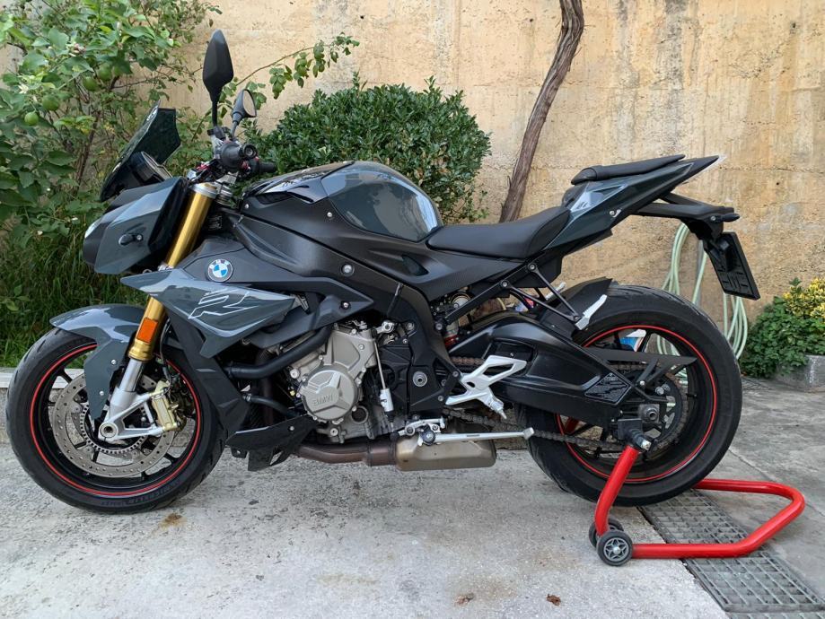 Bmw R999 BMW S 1000 R 999 cm3, 2017 god.