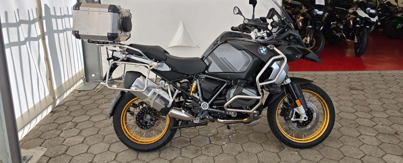 BMW R 1250 GS ADVENTURE ABS TCS ESA RDC, S GARANCIJOM, 2023 god.