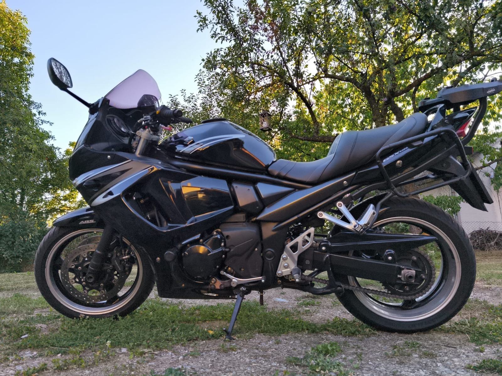 Suzuki Gsx 1250 fa 1250 cm3, 2010 god.